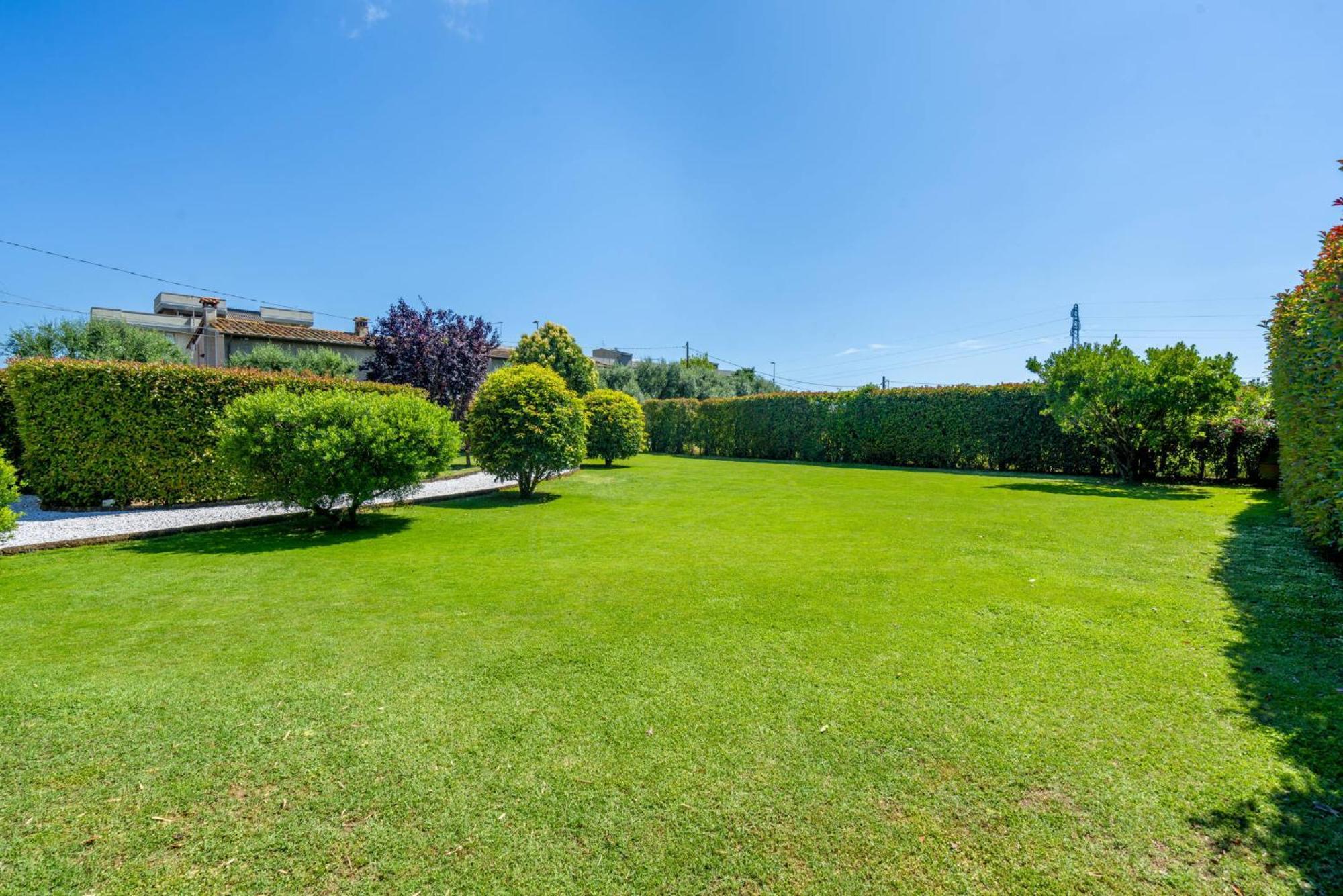 Villa Lorenzo Querceta Eksteriør billede